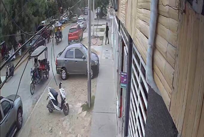 La víctima y el delincuente resultaron heridos, ya que el empresario repeló el ataque a balazos