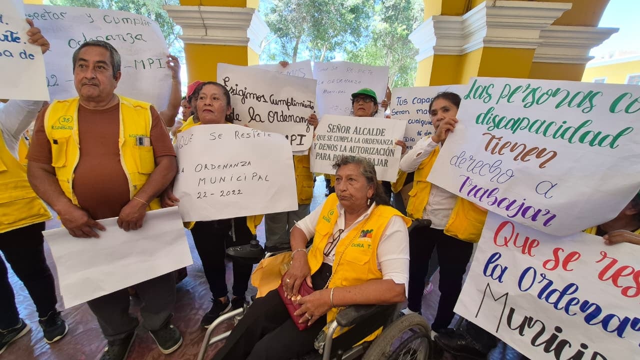 Trabajadores con discapacidad protestan en Ica y exigen que se cumpla ordenanza municipal