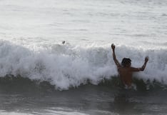 Bañistas acudieron a playas de la Costa Verde pese a oleajes anómalos (FOTOS)