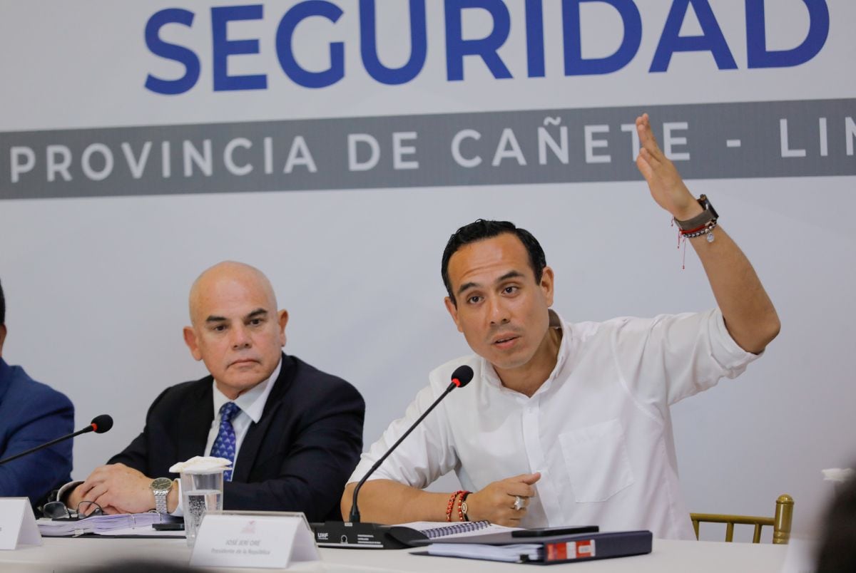 José Luna considera que el presidente José Jerí debe dar un paso al costado. Foto: Presidencia.