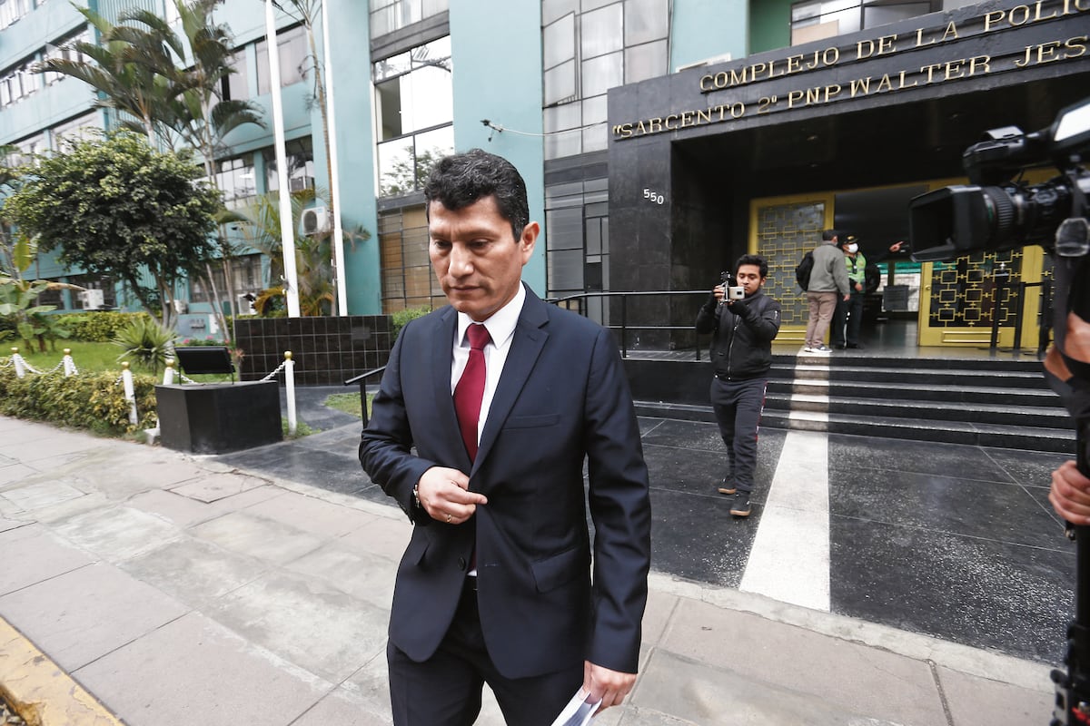 El diputado Harvey Colchado está en contra de censurar al ministro Astudillo. (Foto: GEC)