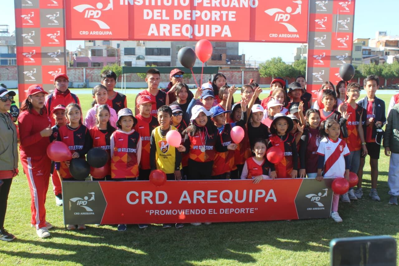 Disciplina de atletismo en el Consejo Regional del Deporte Arequipa. (Foto: Álvaro Figueroa/@photo.gec)