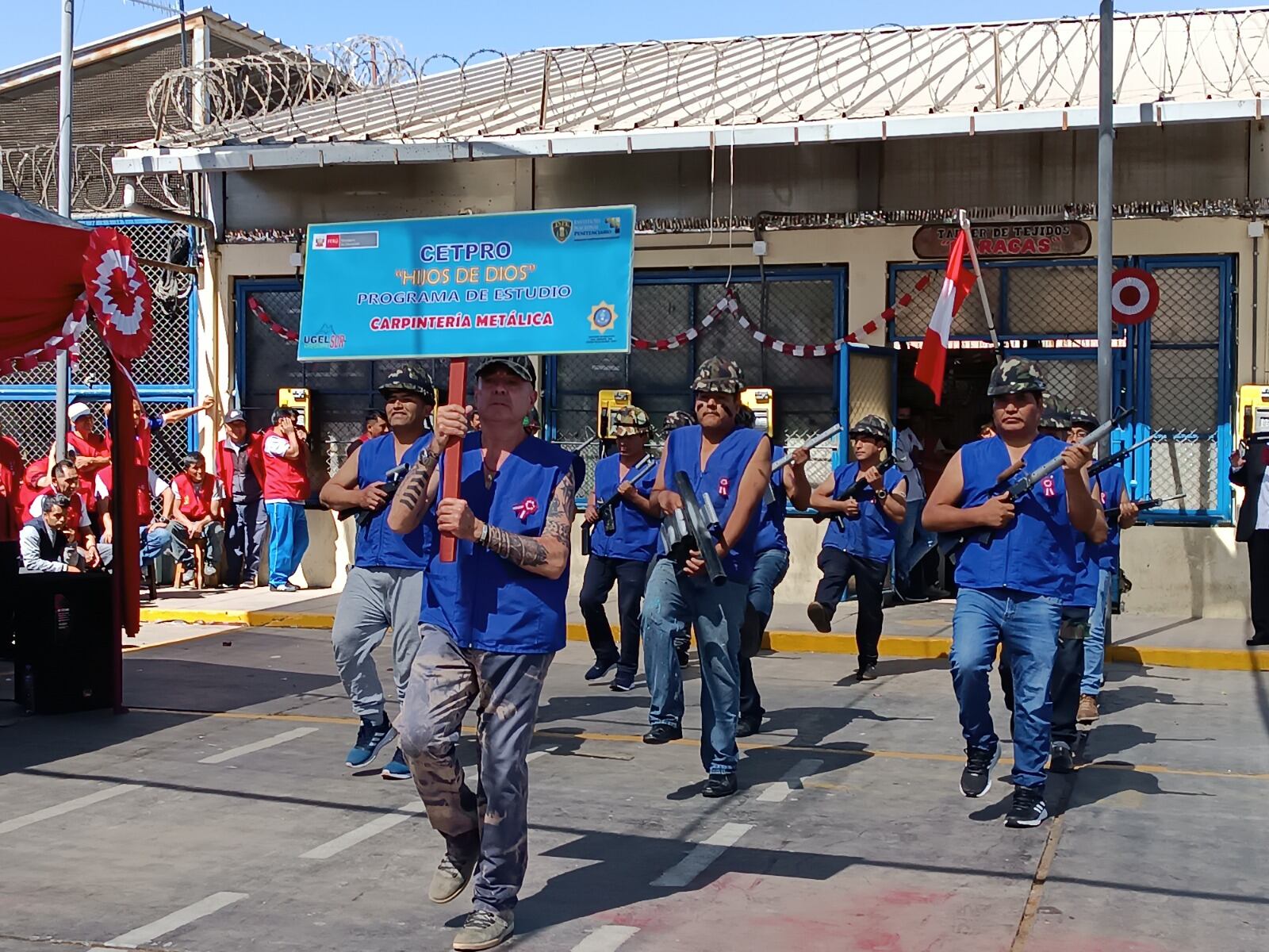 Marcharon por Fiestas Patrias. (Foto: Difusión)