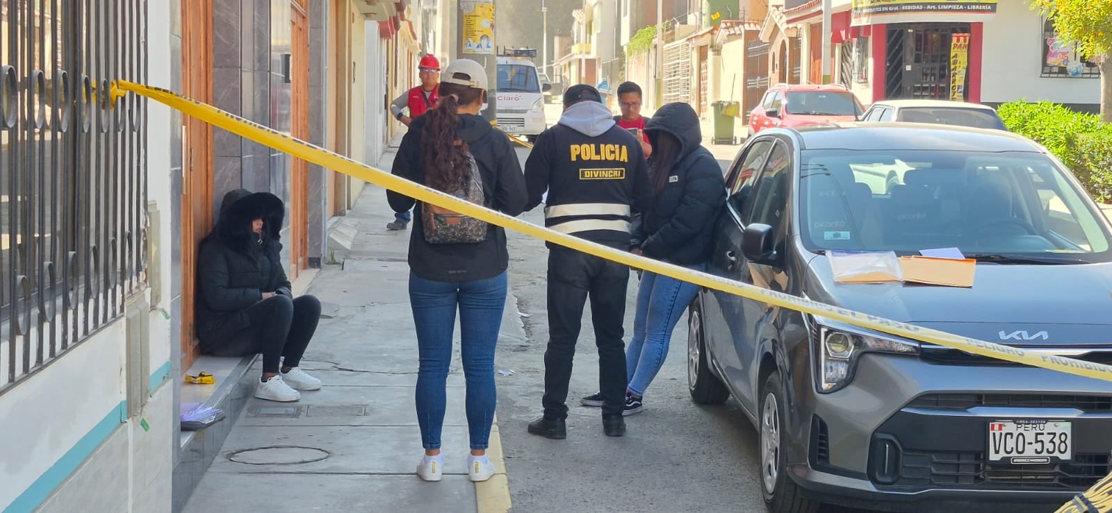 Policía captura a presuntas "peperas" en José Luis Bustamante y Rivero. Foto: GEC.