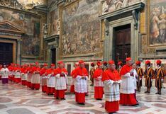 Capilla Sixtina: Procesión y cánticos de los cardenales previo al cónclave