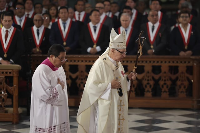 José María Balcázar salió de Palacio de Gobierno rumbo a la Catedral de Lima para participar en la misa y tedeum por Fiestas Patrias.