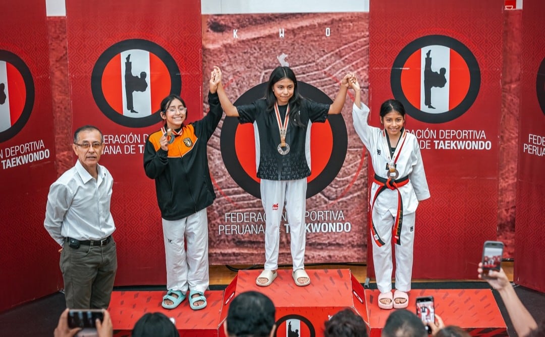 Arequipeña Samantha Perea se cuelga el oro en el Campeonato Nacional de Taekwondo. Foto: Federación Deportiva Peruana de Taekwondo.