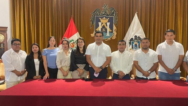 Mario Reyna evalúa a funcionarios de la Municipalidad Provincial de Trujillo 