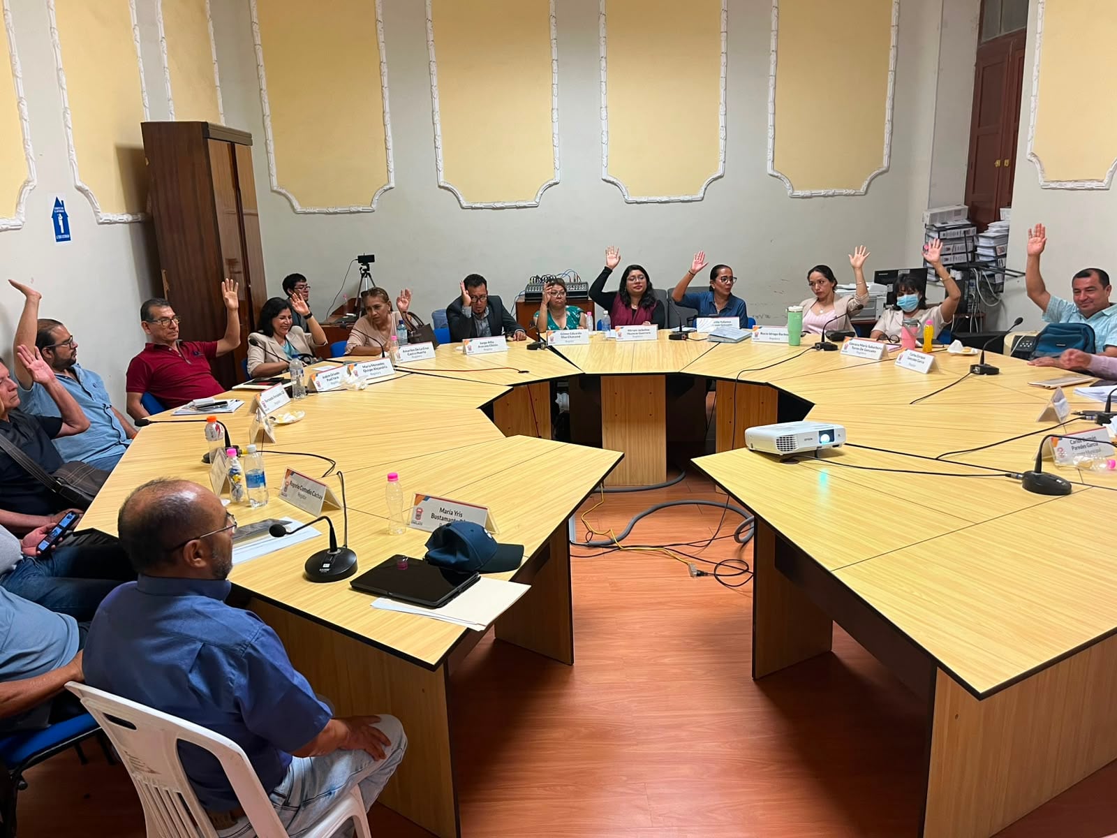 Concejo provincial de Chiclayo bajo cuestionamiento por dietas.