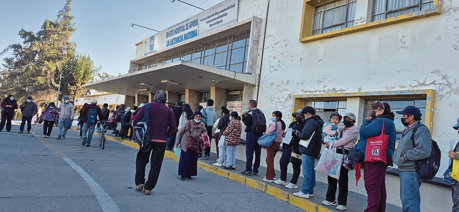 Hospital Honorio Delgado Espinoza de Arequipa se quedan sin dinero para contratos CAS. Foto: GEC.