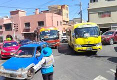 Arequipa: Tráfico y malestar en primer día de cierre de la av. Andrés Martínez en Vallecito (FOTOS)