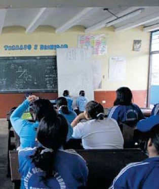 Arequipa: Educación ordena verificar matrículas de estudiantes para racionalización de docentes. (Foto: GEC)