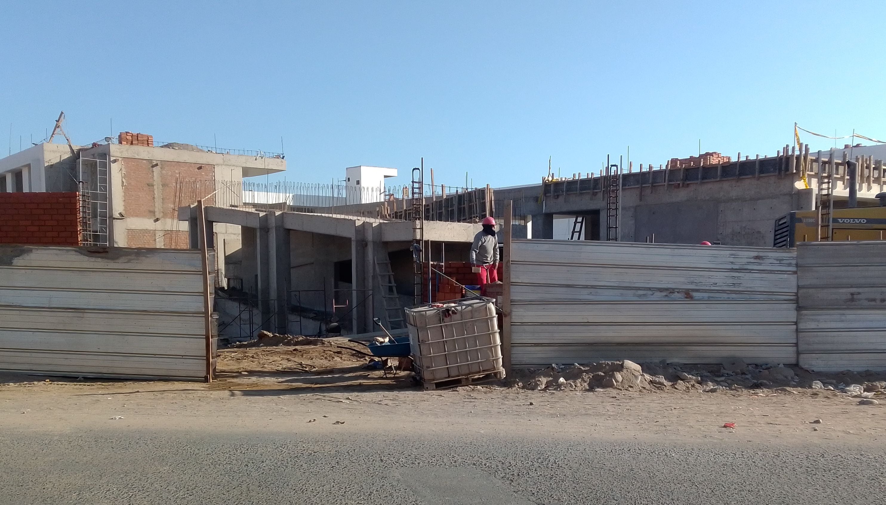 Obra tiene un presupuesto de casi 45 millones de soles otorgados por el GRT. (Foto: Adrian Apaza)