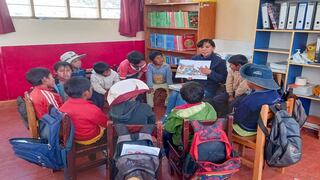 Platero y pituca: los compañeros de cuatro patas que impulsan el aprendizaje