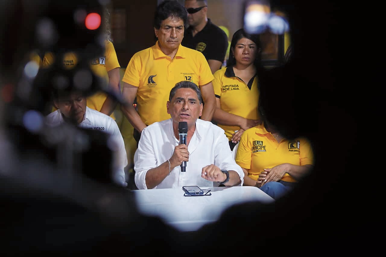 Debate habría favorecido al imitador.