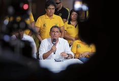 Atribuyen ascenso de Carlos Álvarez a errores de Rafael López Aliaga