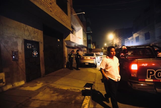 Extorsionadores lanzan explosivo contra vivienda en Comas (Fotos: César Grados/GEC)