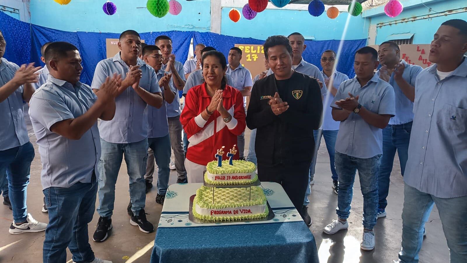 Conmemoran 17° Aniversario del programa DEVIDA en penal de Arequipa. Foto: Difusión.