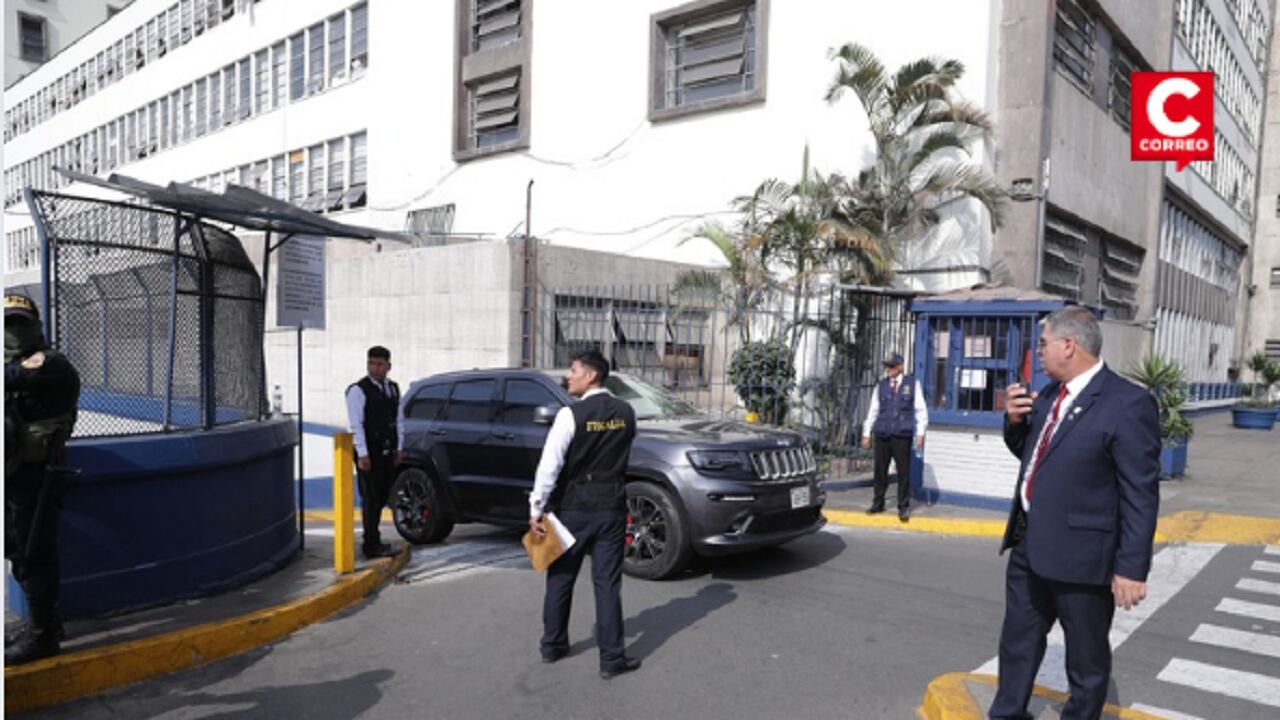 Salida de la presidenta Dina Boluarte de la Fiscalía de la Nación por el caso "Cofre". (Fotos: Alessandro Currarino / @photo.gec)