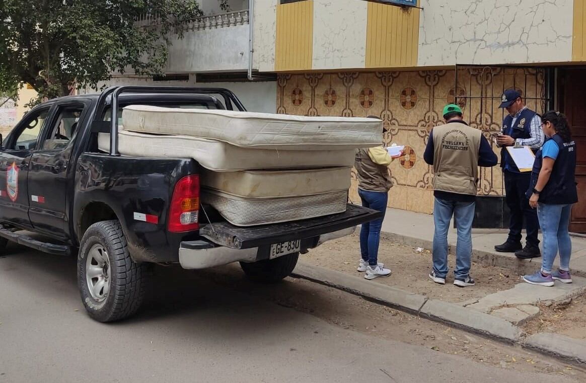 Autoridades verificaron locales que fueron clausurados