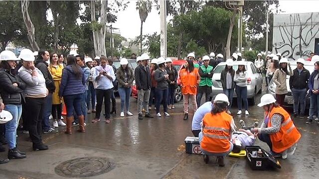 Lima: Ciudadanos participaron en simulacro nacional de sismo y tsunami (VIDEO)