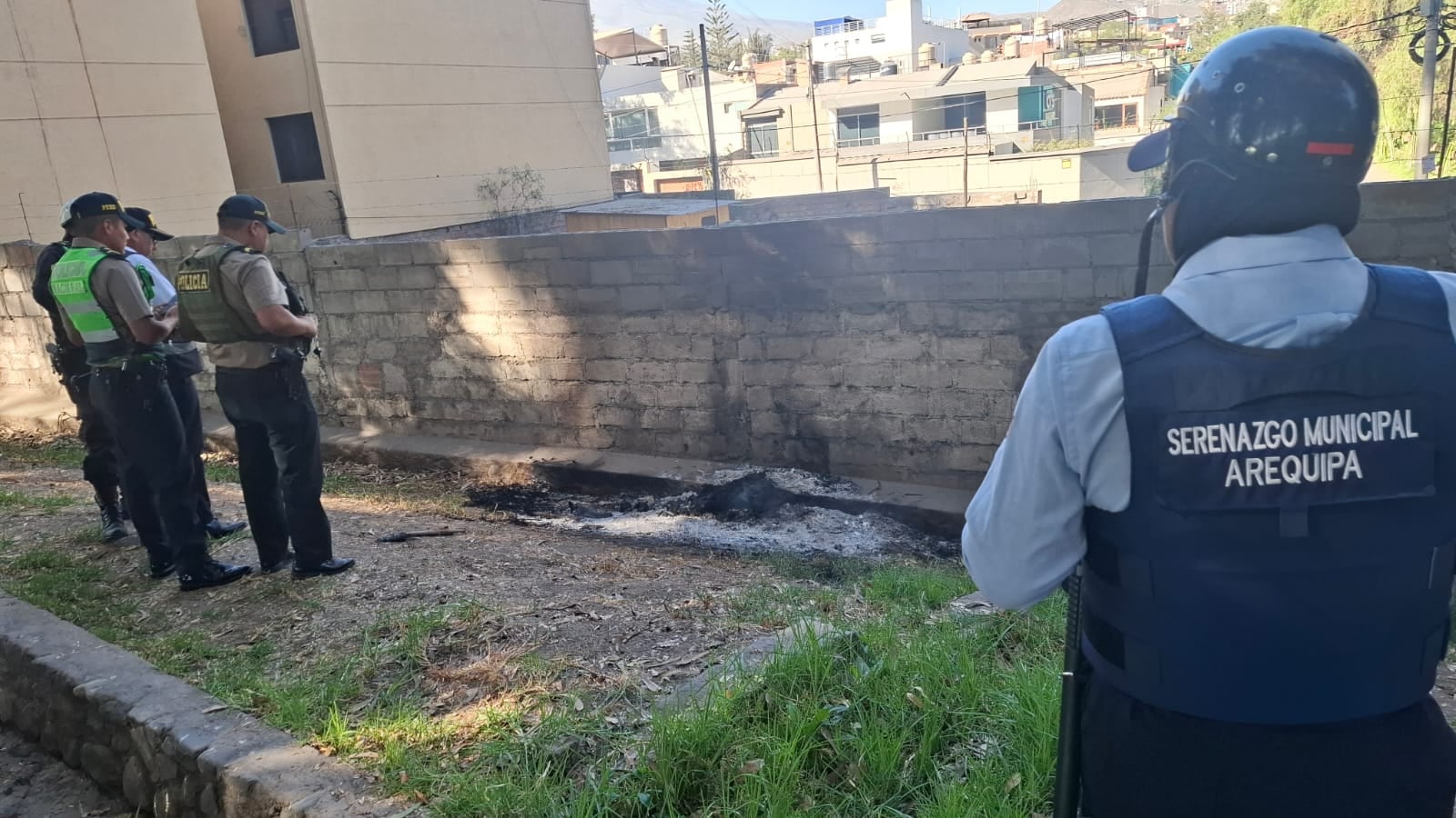 Hallan cuerpo calcinado en el parque Selva Alegre de Arequipa