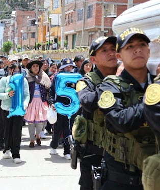Huancavelica: policías reúnen dinero para comprar ataúd y dar digna despedida a adolescente