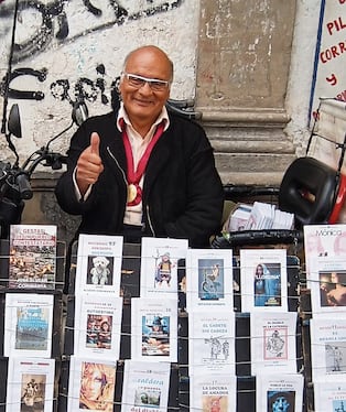 José Antonio Alvear Corimanya, escritor: "Llegar a los 100 libros es gracias a la disciplina". (Foto: Cortesía)