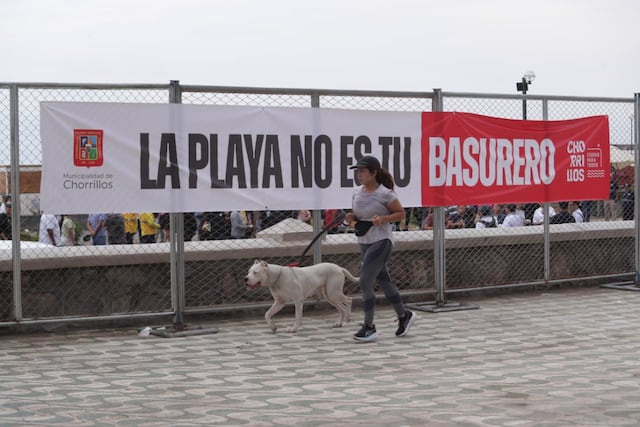 Cierran de la playa Agua Dulce por limpieza y fumigación (Foto: Julio Reaño/GEC)