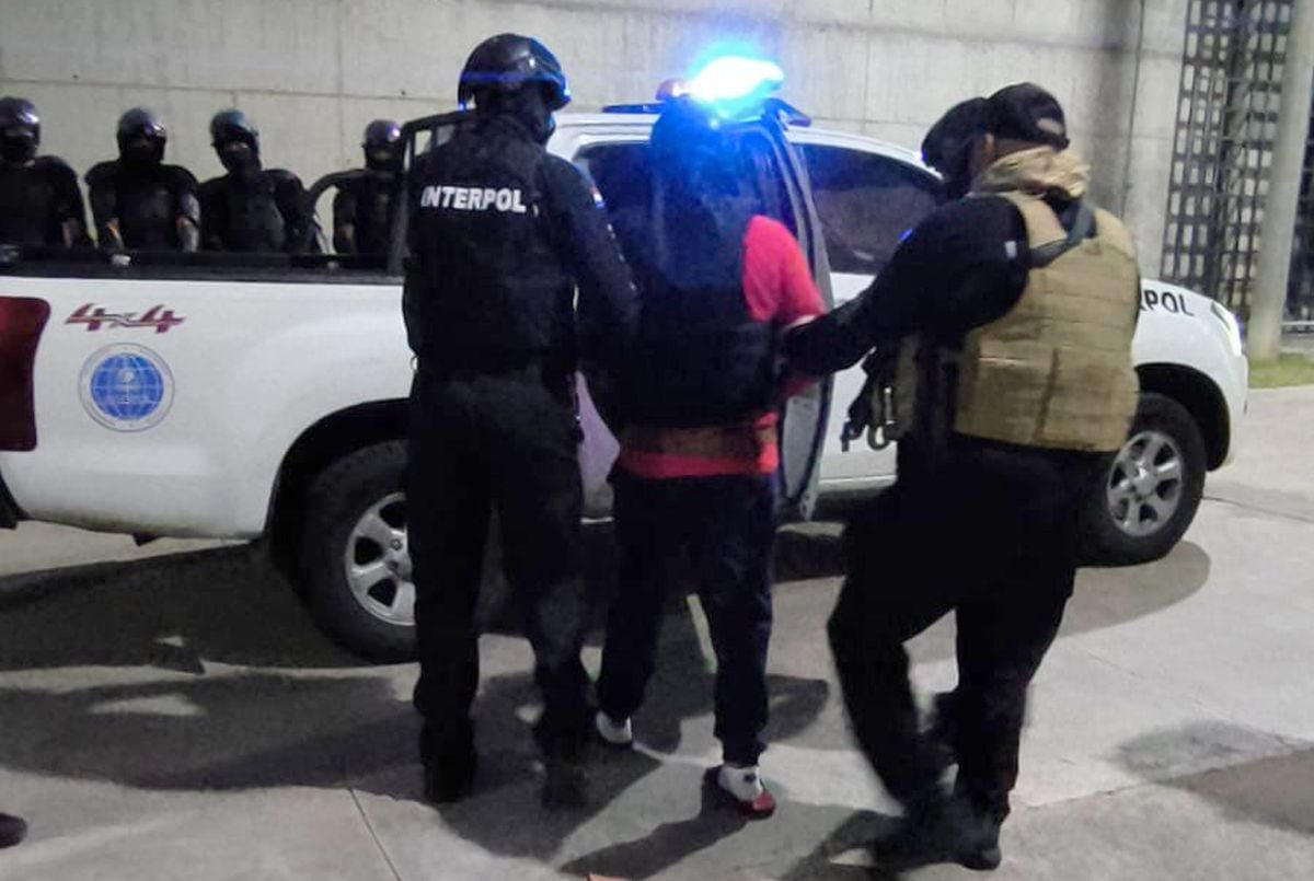 'The Monster': 🔴LIVE Erick Moreno arrived in Arequipa (VIDEOS and PHOTOS) 'The Monster': 🔴LIVE Erick Moreno arrived in Arequipa (VIDEOS and PHOTOS)