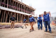 Gobernador de La Libertad, César Acuña, supervisa obras que asegura inaugurará antes de 2025