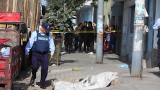 Asesinan a balazos a hombre en la puerta de su casa en Surquillo
