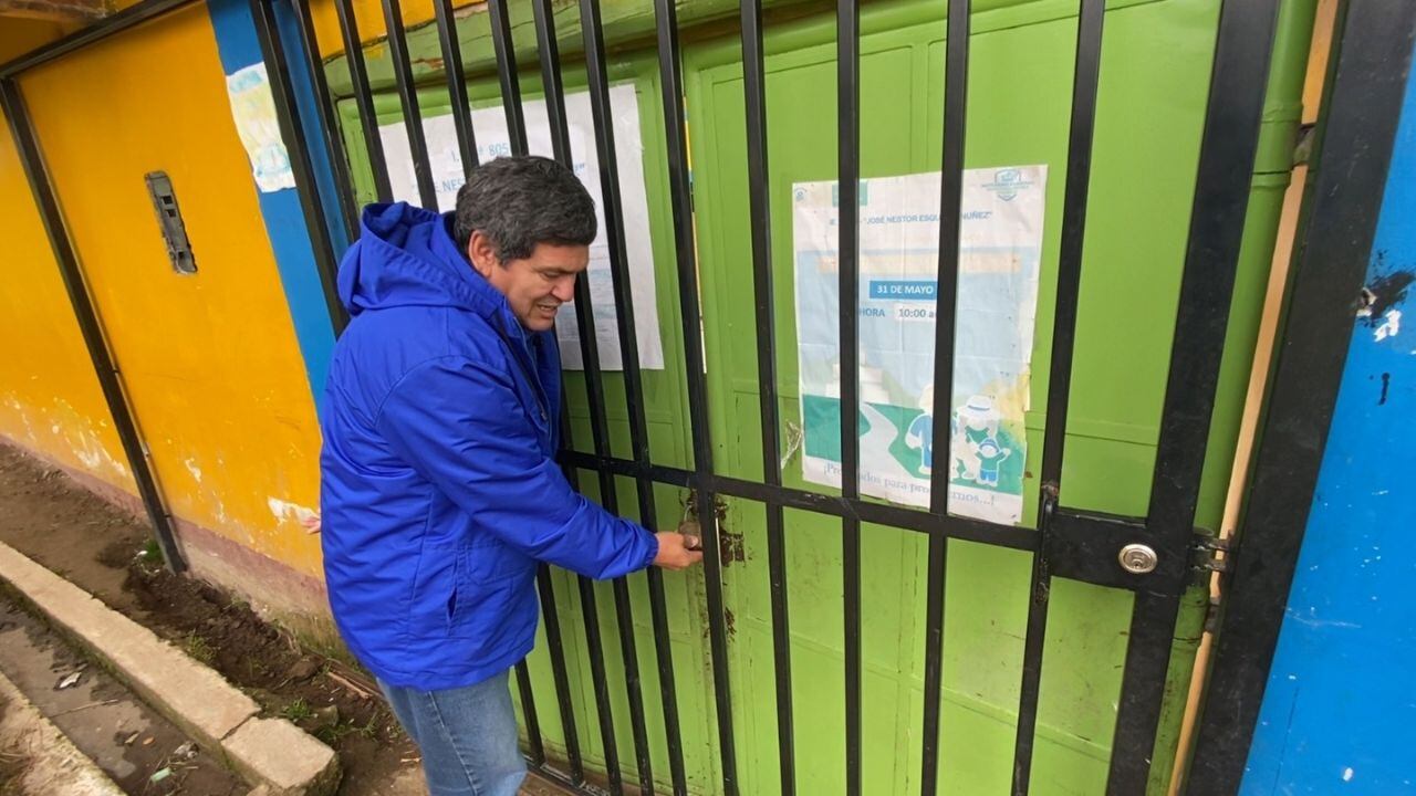 El gerente regional de Educación, Martín Camacho, realizó una inspección inopinada y se llevó ingrata sorpresa.