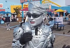 Robotín se quiebra al dedicar emotivo mensaje a sus hijas desde Estados Unidos: “Las extraño mucho”