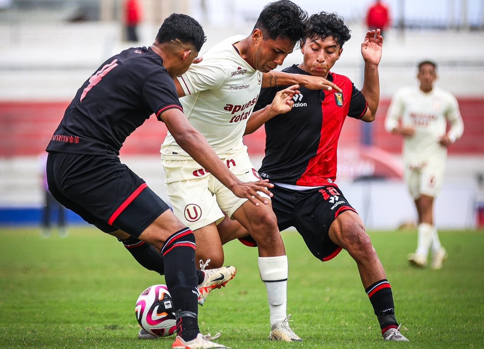 FBC Melgar ante Universitario de Deportes. FOTO: Universitario de Deportes.