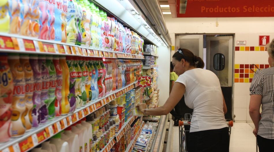 La gente está comprando menos