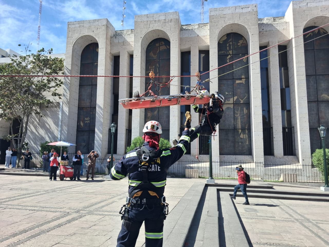 Simulacro Nacional Multipeligro 2026 realizado en Arequipa. (Foto: Flor Barrios/@photo.gec)