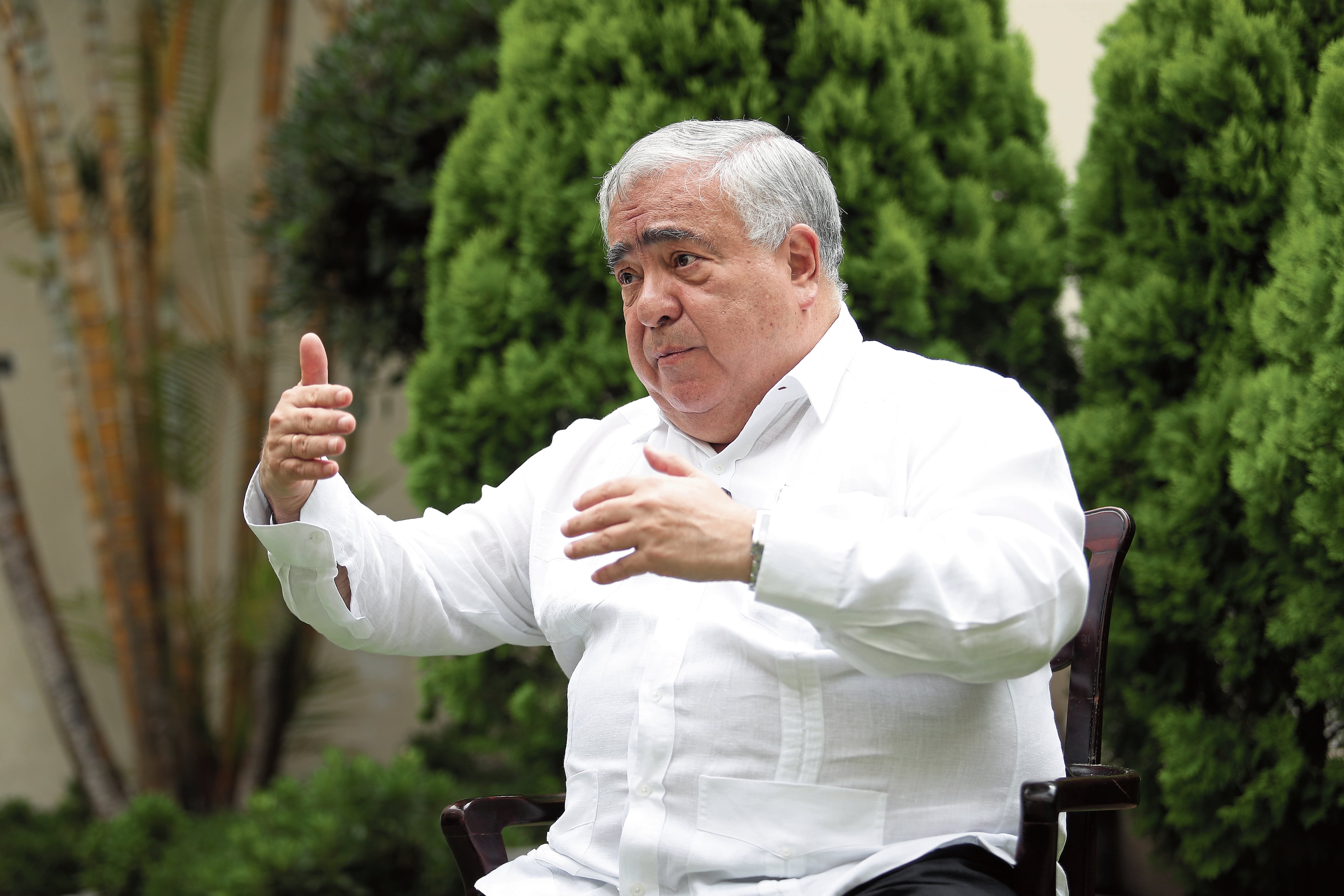 Enrique Ghersi Silva. Abogado y docente universitario. Estudió derecho en la Pontificia Universidad Católica del Perú (PUCP). Es doctor honoris causa en Ciencias Sociales. Fue diputado por Lima entre julio de 1990 y abril de 1992.
Fotos: Jesús Saucedo/@photo.gec