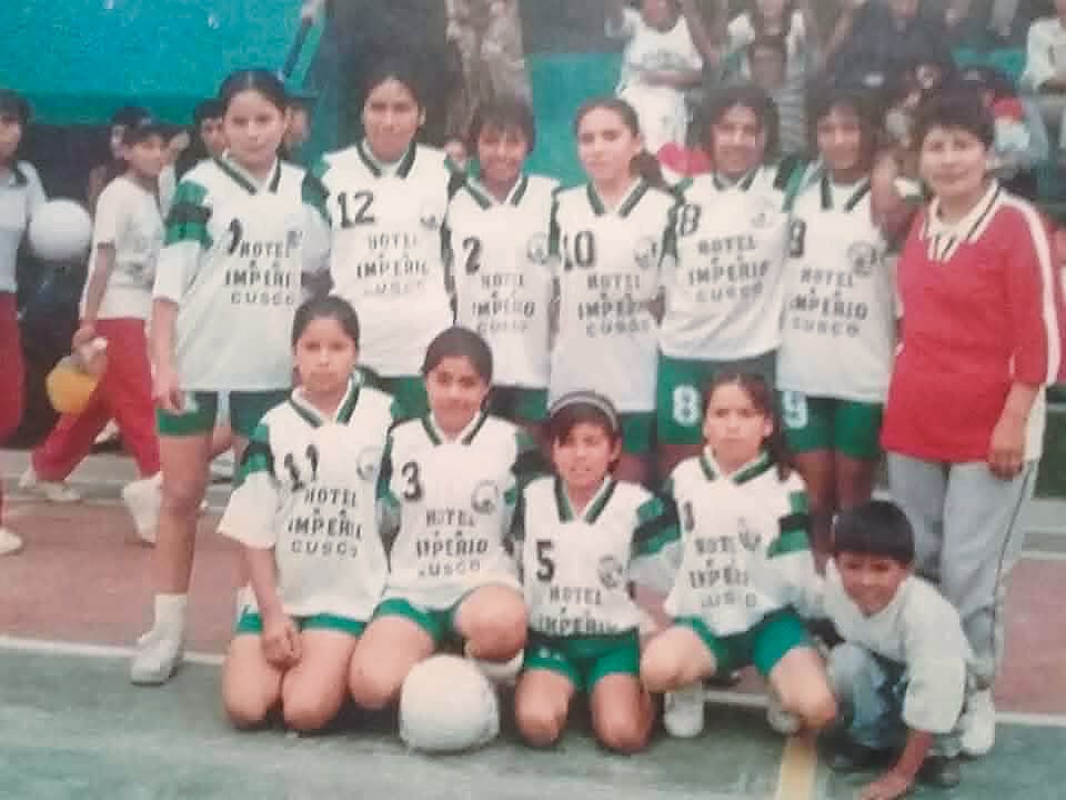 Elenco de vóley de Tingo María en campeonatos locales. Foto: GEC.