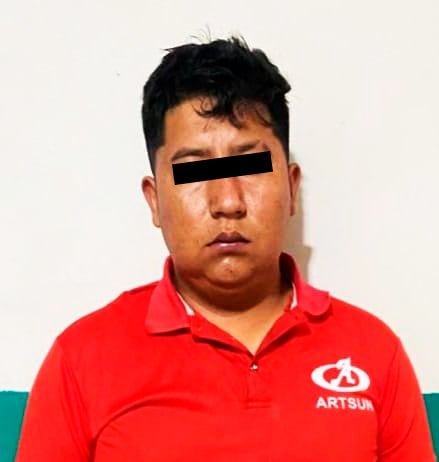 “El Gordo” fue detenido en el distrito de El Porvenir. Se le incautó dos cartuchos de dinamita, stickers de un puma y un auto.