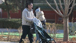 Jóvenes DINK en China: parejas sin hijos desafían la presión social y agravan la crisis demográfica