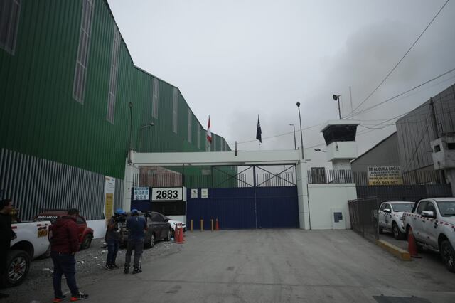 El siniestro se produjo en horas de la mañana de este lunes 26 de junio. Foto: Britanie Arroyo/GEC