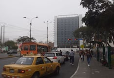 Lima amanece bajo intensa llovizna y obliga a tomar precauciones en las calles