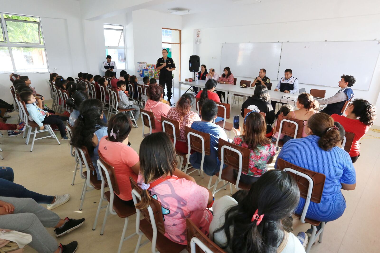 Integrantes del Coprosec Santa impulsarán campaña en los diversos colegios de la localidad.