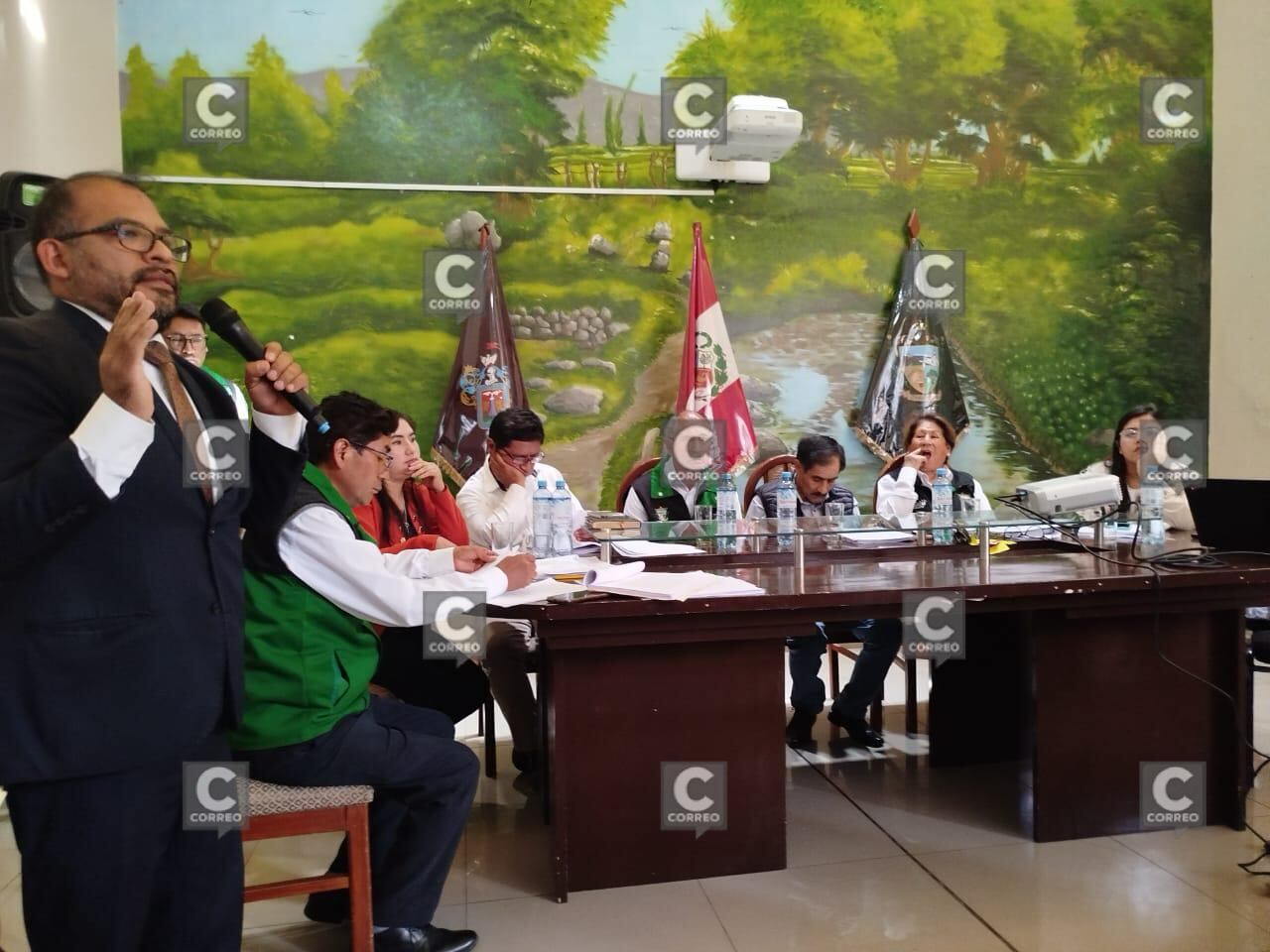 Abogados argumentan situación de vacancia contra alcalde de Characato. Foto: GEC.