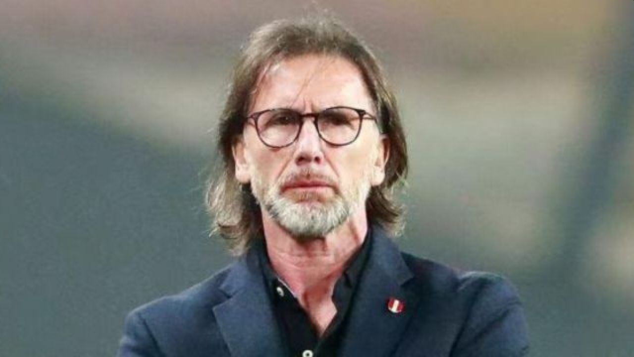 Ricardo Gareca afronta demanda por filiación.