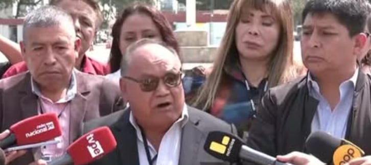 Julio Rau Rau y José Quispe descartaron paro de transportistas anunciado para el martes 25 de agosto. Foto: captura TV
