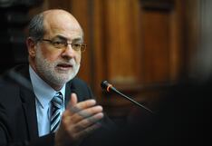 Falleció Daniel Abugattás a los 69 años