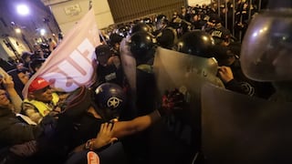 PNP reporta 12 efectivos heridos y actos vandálicos durante marcha de “Generación Z” en Lima