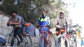 Jóvenes pucallpinos recorren Carretera Central en bicicleta  desde Jauja tras quedar desempleados